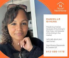 Danielle Givens's Instagram, Twitter & Facebook