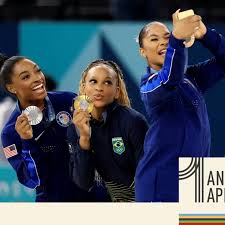 Simone Biles : L'amour à Chicago plus fort que tout ! Les fans divisés... - Imagen principal del artículo