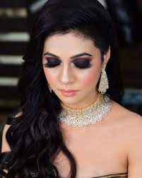 Bridal Makeup Look Makeup Look For Indian Brides Bridal Inspiration In 2021 Bridal Makeup Indian Wedding Makeup Bridal Makeup Looks