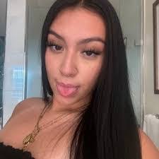 Amelia Morfin's Instagram, Twitter & Facebook