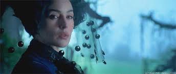 She originally pursued a career in. Tumblr Mwe2rjsbey1sdtaqko1 500 Gif 500 213 Brotherhood Of The Wolf Monica Bellucci Wolf Costume
