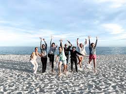 Door hun jarenlange ervaring en ontwikkeling hebben. Yogaretreat An Der Algarve Yoga In Portugal Oktober 2019