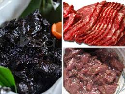 Oke, setelah daging dan kuah masak, siapkan juga bumbu rawon pelengkap seperti telur asin dan juga tauge rebus. Cara Buat Daging Masak Hitam Gula Apong Yang Sungguh Sedap