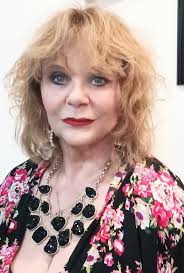 Jeanette Connor's Instagram, Twitter & Facebook