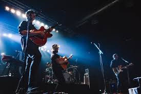 Wir zeigen, wer welchen track singt und werfen im video einen ersten. Mighty Oaks Headline Stop In Berlin Huxleys Untoldency
