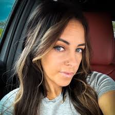 ✨🎄 Sarasota Holiday Magic! 🎶 Every December, The Ringling opens its doors  for the Toys for Tots Holiday Splendor. Bring a new, unwrapped toy and  enjoy free admission to the Ca' d'Zan,