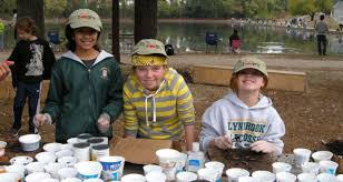 It's got 2 playgrounds, a carousel, picnic areas, 3 walking/hiking trails, a bridle path, tennis courts, and other stuff. Dec S I Fish Ny Announces Annual Hempstead Lake Fall Family Fishing Festival On The Water