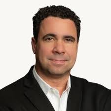 Shannon Morton's Instagram, Twitter & Facebook