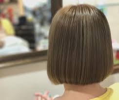 プラチナベージュ マット color 生トリートメント アッシュに飽きて来られた方は マットをプラスすると 気分転換になるのでオススメです ハイトーンの髪も生トリートメントでツヤツヤサラサラになりました 京都美容室 blesshair
