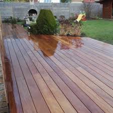 Exemple d'une terrasse en ipé avec la trappe de visite. Promo Lot De 38 06 M Soit 210 Lames De Terrasse Cumaru Kd 1er Choix 21x145 Lisse En 1m25 Sud Bois Terrasse Bois Direct Scierie