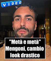 Metà e metà". Marco Mengoni, il cambio look è drastico: come si fa vedere  adesso. Sorpresa! (FOTO E VIDEO) ⤵⤵