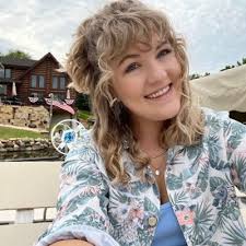 Stacy Helm (@StacyHelm13)