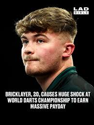 Charlie's worked shifts during the tournament and is aiming for the £1  million prize 🤑🎯