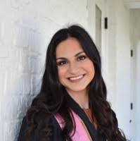 Melissa Ezell's Instagram, Twitter & Facebook