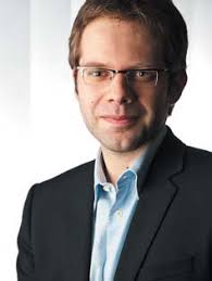 Efficient α-Mannosylation of Phenols: The Role of Carbamates as Scavengers  for Activated Glycosyl Donors