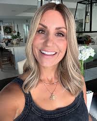 Anna Moffatt's Instagram, Twitter & Facebook