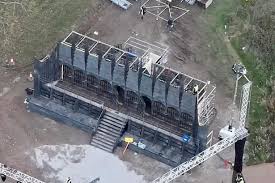 Mark baker, chairman of the gwrych castle preservation trust, about i'm a celebrity's return to north wales. I M A Celebrity S New Prison Structure Revealed In Drone Shots Of Welsh Castle Location Manchester Evening News