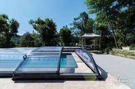 abris de piscine bas piscines desjoyaux abri piscine amenagement jardin terrasse piscine piscine amenagement paysager