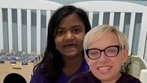 Zoey Klein Takes Over Mom, Jen Arnold's Livestream