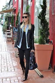 Calça Jeans E Jaqueta De Couro Meu Look Jeans Black Glam4you Blog De Moda Com Nati Vozza Moda Looks Com Jaqueta Looks Moda