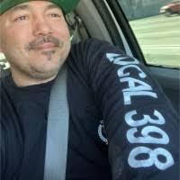 Albert Montoya's Instagram, Twitter & Facebook