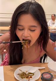 Mukbang: Xiaolongbao and Chocolate Cravings