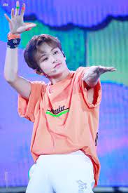Looking for active and friendly admins~ ❤. Hairykpoppits 20k Followers On Twitter Cute Mark Lee Mark Marklee Nct Armpithair Armpit Pits Kpop