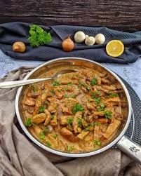 Geschnetzeltes Zuricher Art Das Einfache Rezept Instakoch De Rezept Geschnetzeltes Geschnetzeltes Rezept Rezepte