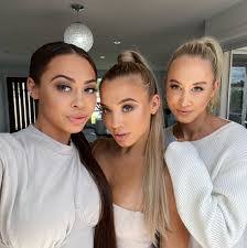 Tammy hembrow is an australian instagram star, fitness guru, and youtuber, known for her popularity on various social media platforms. Tammy Hembrow Biography Age Wiki Height Weight Boyfriend Family More