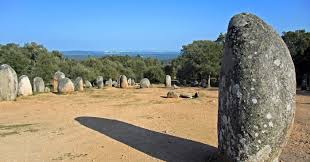 According to the national park service, pueblo bonito is the most thoroughly investigated and celebrated cultural site in chaco canyon. Cromlech Von Dos Almendres Das Portugiesische Stonehenge Idealista
