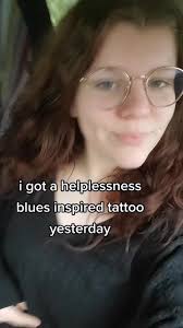 La conexión entre los tatuajes y la música de Fleet Foxes