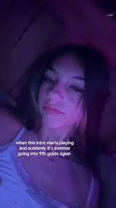 When This Song Plays and Suddenly Im in My 9th Grade Prime