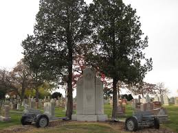 The cemetery is operated by the archdiocese of chicago.queen of heaven is located at wolf and roosevelt roads, near the eisenhower expressway (interstate 290), and is adjacent to two. Queen Of Heaven Cemetery Hillside Il Mapio Net
