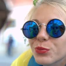 Stream Lara Li music