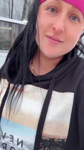 Stephanie Robillard's Instagram, Twitter & Facebook