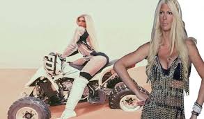 Stream jelena karleusa, a playlist by jelena karleuša from desktop or your mobile device. Ekskluzivno Karleusa Snima Duet Sa Brazilskom Trandzom Ako Me Posle Toga Ne Spale Na Terazijama Informer