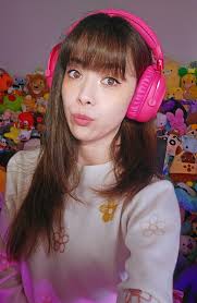 🍻#Community Games Night🍻 TONIGHT at 8:30pm EST it's spoopy shenanigans as  we loot the haunted with our closest friends in our very first look at  R.E.P.O.! Chill Monster Hunter Wilds vibes after!