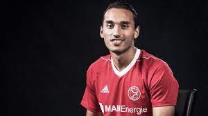 Video penampilan dan aktivitas ezra walian. Ezra Walian Kirim Pesan Untuk Pahlawan Kemenangan Ajax Amsterdam Matthijs De Ligt Tribunnews Com Mobile