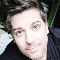 Jen Thayer's Instagram, Twitter & Facebook