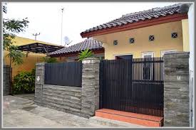 Desain rumah minimalis tampak depan dengan pagar batu alam rumah yang berpagar tentu harus memikirkan dengan matang bagian mana yang akan ditambahkan unsur batu alam. Pagar Rumah Minimalis Dari Batu Alam Dan Kawat Edupaint