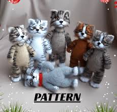 Toys for cats in crochet. 37 Crochet Cat Patterns Unique And Adorable Crochet News