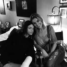 Graceland Vanessa Ferlito Charlie And Serinda Swan Paige Graceland Usa Graceland Vanessa Ferlito