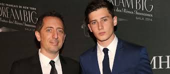 Le 18 mars, gad elmaleh est à l'affiche de coco, une comédie inspirée d'un de ses personnages de sketch haut en couleurs. Gad Elmaleh S Son Walks At New York Fashion Week
