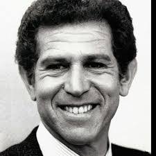 Andy Hobart's Instagram, Twitter & Facebook