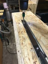 Den Keller Zu Einer Hobbywerkstatt Ausbauen Teil 3 Daniel Laqua In 2020 Werkbank Selber Bauen Werkstatt Holzbearbeitungs Projekte