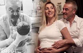 Şafak özbir mesut akusta ayrıldı. Mesut Akusta Baba Oldu