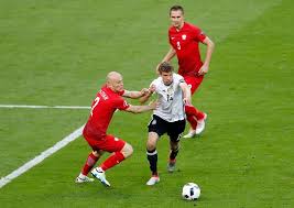 Wywodzi się od słowa frank (wolny) i oznacza człowieka wolnego, z plemienia franków. Euro 2016 Niemcy Polska Michal Pazdan Pierwsza Polowe Przetrwalismy W Drugiej Moglismy Cos Strzelic