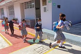 La familia se mudó a mariupol en 1933, y anatoly visitaba a menudo el círculo artístico de la planta. Clases Presenciales Regresaran A La Cdmx El 7 De Junio El Financiero