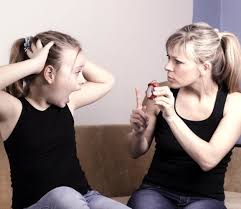 Semn ca mai e foarte putin pana la craciun, bradul din vatican si cel din ierusalim au fost impodobiti cu o multime de luminite colorate. Copilul Isi Loveste PÄrinÅ£ii Psiholog Ioana NiÅ£Ä Amarandei ExplicÄ Ce E De FÄcut