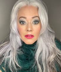 Should we share Instagram accounts in gray haired groups?